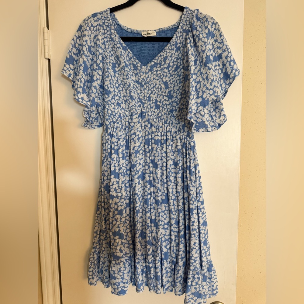 In Bloom Blue and White Floral Maternity Dress Size Medium
